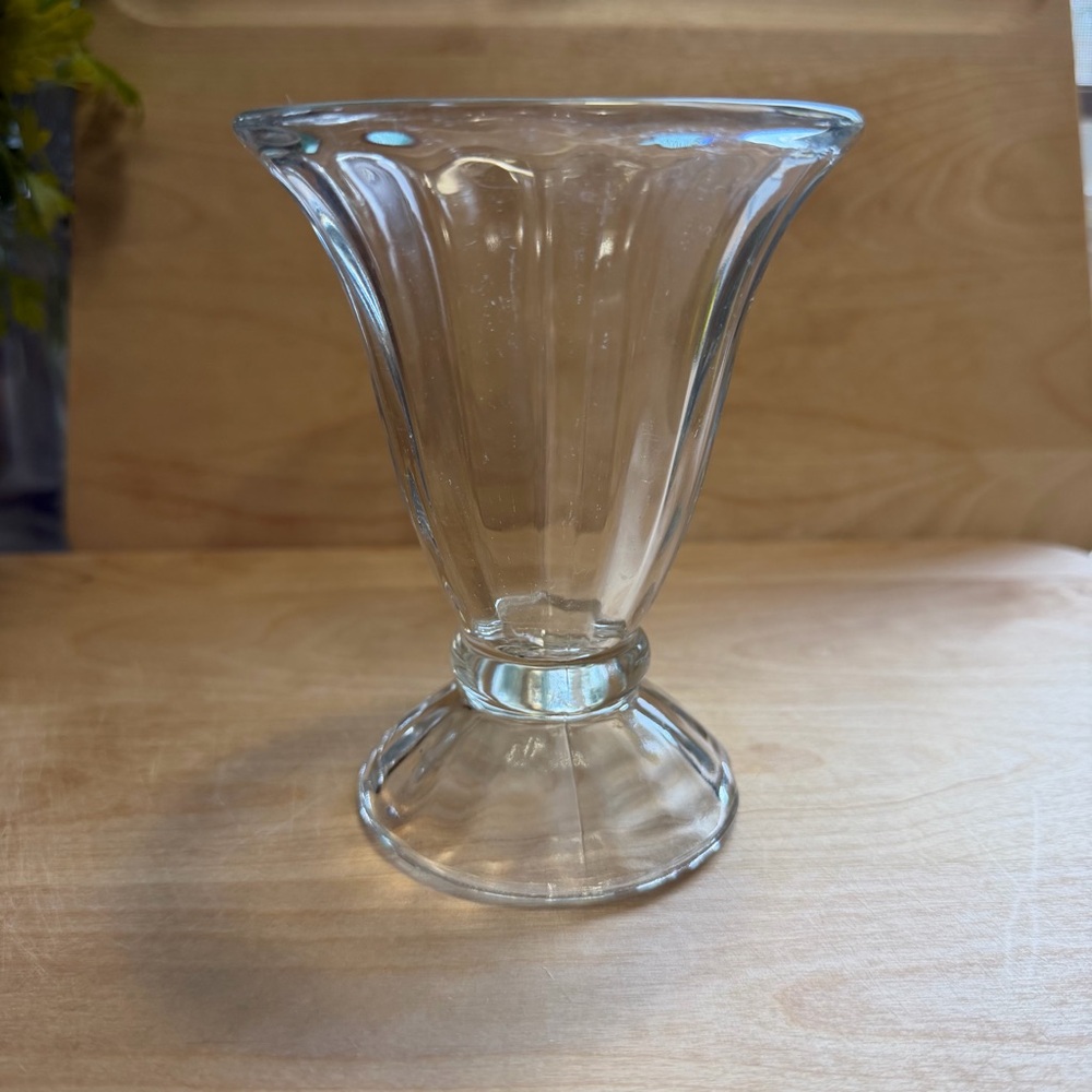 Vintage 5” Libbey Clear Glass 6.5 Oz Tulip Sundae Dish Soda Fountain Collectible